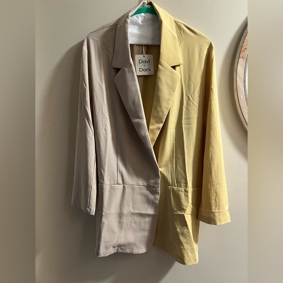 Davi & Dani Beige and Yellow Blazer - Picture 1 of 6
